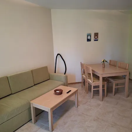 July Morning Seaside Apartamento Kavarna